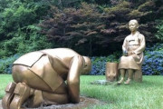 【韓国】「慰安婦に土下座して謝罪する安倍前首相の像」　東京で展示を検討　韓国の植物園長