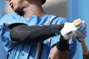 日本ハム、DeNAとの練習試合に4対2で勝利！上原3回パーフェクト！万波2点タイムリー！