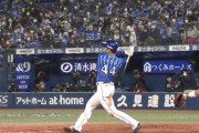 DeNA佐野恵太(25) 102試合 打率.334(392-131) 20本 69打点 OPS.942