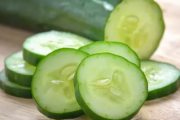 大量のきゅうりがあっという間になくなってしまう「自家製きゅうりのキューちゃん」のレシピがコチラ。