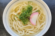 うどんがそばのライバル面してるの普通にムカつくよな