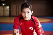 【霊長類最強】1対1で吉田沙保里さんにサッカーのディフェンスをやらせた結果ｗｗｗｗ