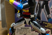 仮面ライダーガヴのアクションフィギュア買ったけど可動範囲が凄すぎる…