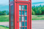 【誰が、何の目的で…】栃木で謎に包まれた電話ボックスを発見、まるでゲームのセーブポイントみたいだ