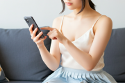 【すげぇ…】NHK 、スマホ画面に｢利開始用ボタン｣表示してクリックしたら契約義務対象になるサービスを公開