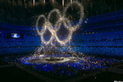 東京五輪閉会式、光の粒の演出はただのCGだった！