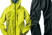 モンベル、ワークマンと比較されてしまう【レインパーカー】