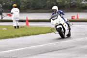 【動画】白バイ隊員さんの運転テクニック、ヤバすぎるｗｗｗｗｗｗｗｗｗｗｗｗｗ