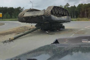 ロシア軍さん、道路にとんでもない落とし物をしてしまうｗｗｗｗｗｗｗ（※画像・動画あり）