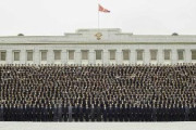 【画像】金正恩、5000人と写真撮影wyvwyvwyvwyvwyvwyvwyvwyv