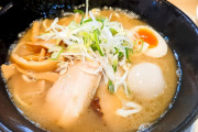 ラーメン屋「もうだめだ･･･倒産する･･･」ぼく「値段は？」ラーメン屋「ラーメン1杯800円」