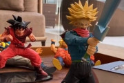 ◆画像◆元バルサDFダニ・アウベスさんちはドラゴンボールフィギュアだらけ！