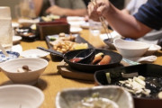 飲食業界「えぇ！？もしかして自粛って年末年始まで続くんですか？忘年会やらないの？？？」
