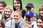 ドジャース奥様会、美しすぎる