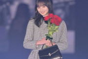【乃木坂46】遠藤さくら 実況ランウェイ『GirlsAward 2022 A／W』かわいいが服着て歩ってた.gif 2連発！
