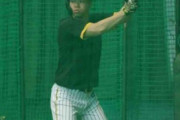 阪神・佐藤輝、岡田イズム吸収で打撃フォーム改造着手　スタンス広く、グリップ下げ、指揮官もうなずく