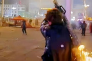 自作の「電子バズーカ花火」が暴発、左手が吹き飛ぶ重傷事故…中国河南省！