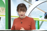 【悲報】競馬番組、女子アナのニット乳が気になって仕方ない