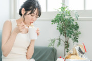 会社「派遣さんはカップラーメン食べるの禁止ね。正社員ならいいけど」