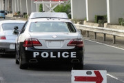 警察｢交通違反を取り締まるぞ！｣←分かる