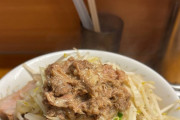 二郎系ラーメンって醤油ラーメンなの？