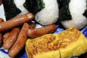 つおおおお！！おにぎりと卵焼きとウインナーがあまりにも美味すぎる！！！