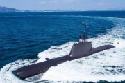 韓国海軍が運用中の214級潜水艦が日本海で活動中に故障しタグボートに曳航され帰港…浮上後に問題！