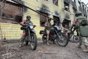 ロシア、ウクライナでの夏季攻勢にオートバイを組み込む戦術を策定！