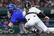 【悲報】DeNAオースティン、天井に頭ぶつけ途中交代　梶原昂希は左ふくらはぎに張り
