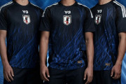 【速報】サッカー日本代表、新ユニフォーム選手着用画像キターー！！ｗｗｗｗｗｗｗ