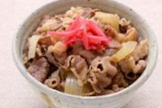 マスコミ「お前牛丼に紅しょうが乗せすぎやろｗ」　サラリーマン「食べてみれば分かるよ」