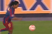 【サッカー】全盛期のロナウジーニョさん、すごすぎる