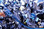 「光量子コンピューター」来年度にも実現へ…東大教授ら起業！