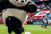 中国人「サッカー、日本であの人がまたゴールを決めたらしい」　中国人「敬服と尊敬に値する」「この動画をロナウドに絶対見せろ」