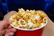 映画館でポップコーン買った奴が近くに来た時の絶望感