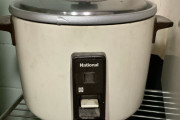 「Nationalという謎のメーカーです」39年現役続ける炊飯器の雄姿に注目集まる #社会 |  お前ら的にこのコートどう？