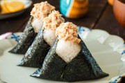 【悲報】30歳を超えるとシーチキンおにぎりを食べなくなる
