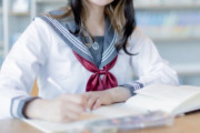 女子の匂いを嗅いだせいで自習室出禁になった話
