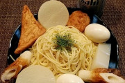 【画像】おでんに「うどん」入れるやつ