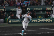 阪神・佐藤輝が8号キング弾！　巨人を突き放す豪快3ランは角度37度の“ビッグフライ”