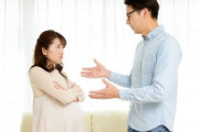 第二子出産で妻が里帰りするのですが、保育園児の第一子を自宅に置いていくそうです　これは一般的なのでしょうか？