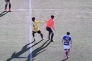 【悲報】jリーグのバカ審判、世界でネタにされてしまうwymwymwymwym