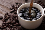 【朗報】一日3~4杯の浅煎りブラックコーヒーを飲む事で死亡リスクが低下！