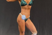 カーリング藤澤五月さん、衝撃のムキムキ姿でボディビル大会出場