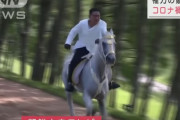 金正恩総書記が白馬に乗って疾走…北朝鮮が映像を公開！