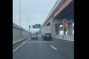 【悲報】ダサすぎる煽り運転、撮影される。あまりにも惨めで草ｗｗｗｗ