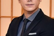 【タッキー】滝沢秀明氏、配信の再生数を稼ぐ方法に言及で物議…「家族全員の携帯で寝てる間にエンドレスリピート」