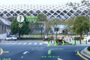 中国が開発した交通情報などがフロントガラスに表示される技術が話題に。