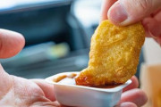 マックってさ車の中で食べるのが1番おいしいよな