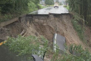大雨で陥没した石川県七尾市の道路がわずか1か月で復旧してしまう